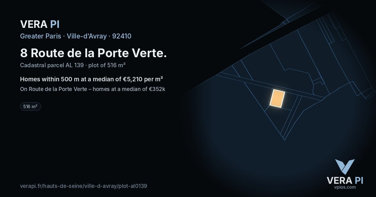 8 Route de la Porte Verte, Ville-d'Avray at night – the plot lit, the parcels around coloured by the prices near them