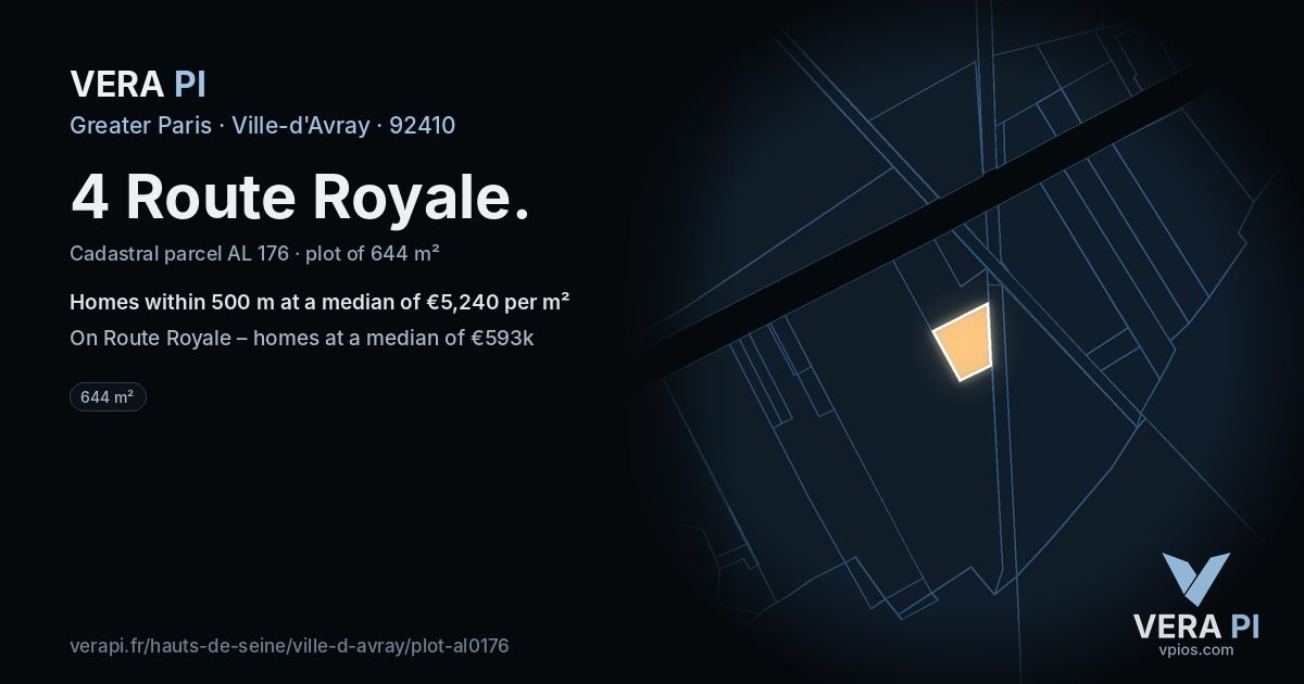 4 Route Royale, Ville-d'Avray at night – the plot lit, the parcels around coloured by the prices near them