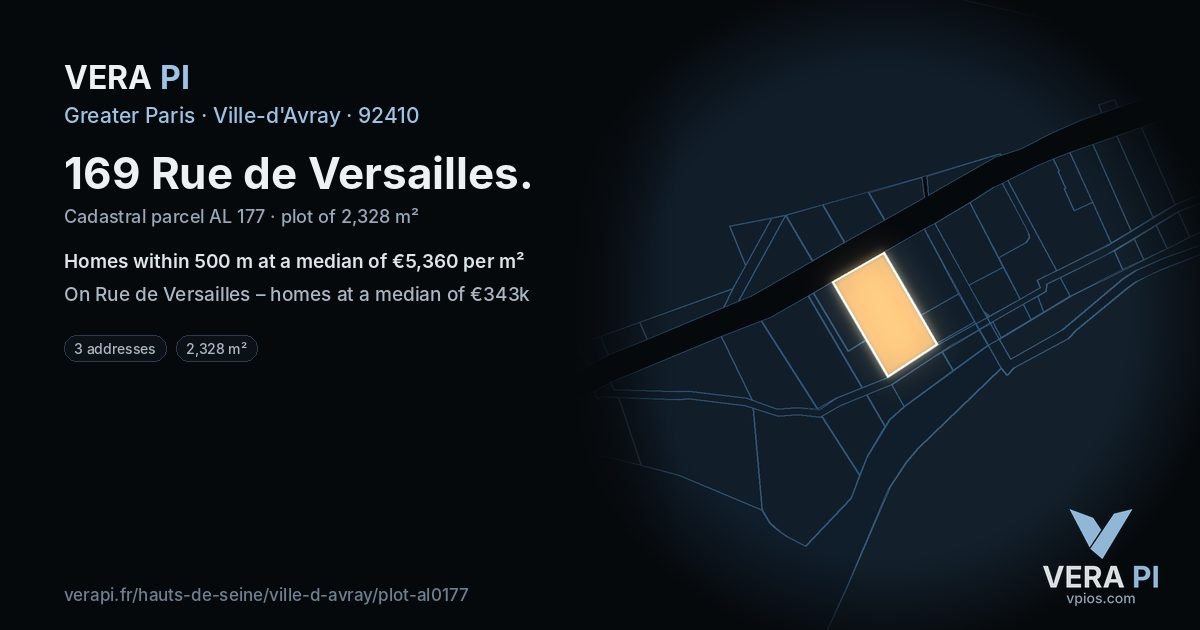 169 Rue de Versailles, Ville-d'Avray at night – the plot lit, the parcels around coloured by the prices near them