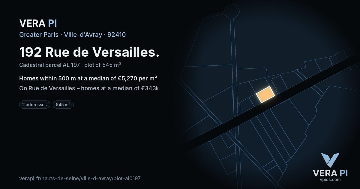 192 Rue de Versailles, Ville-d'Avray at night – the plot lit, the parcels around coloured by the prices near them