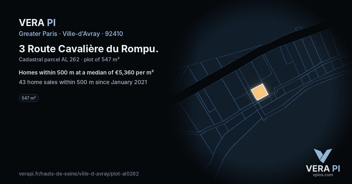 3 Route Cavalière du Rompu, Ville-d'Avray at night – the plot lit, the parcels around coloured by the prices near them