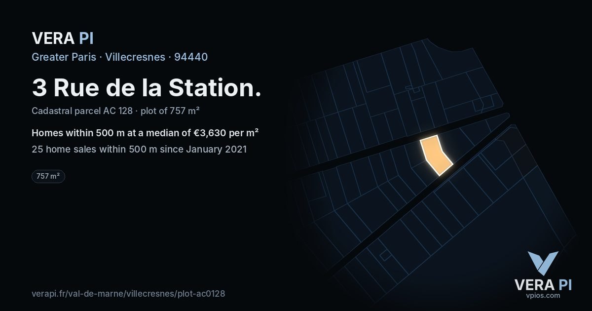 3 Rue de la Station, Villecresnes at night – the plot lit, the parcels around coloured by the prices near them