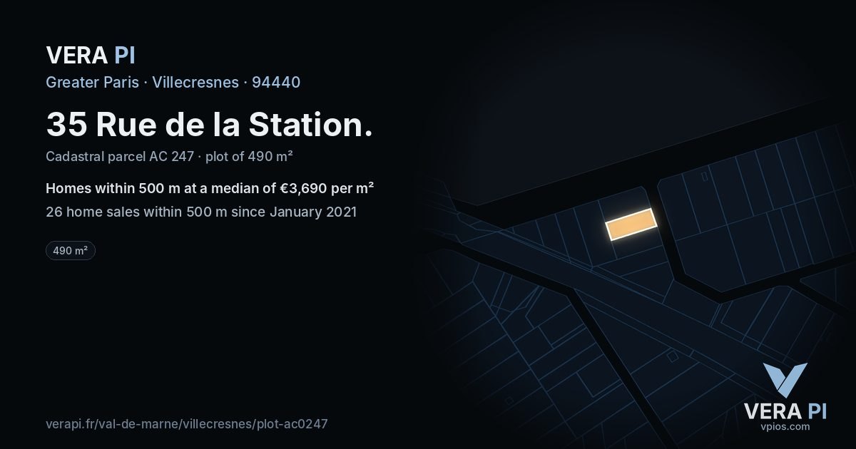 35 Rue de la Station, Villecresnes at night – the plot lit, the parcels around coloured by the prices near them