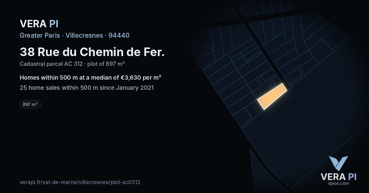 38 Rue du Chemin de Fer, Villecresnes at night – the plot lit, the parcels around coloured by the prices near them