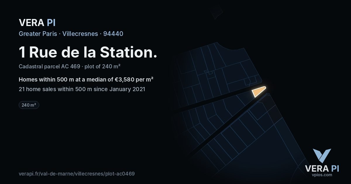 1 Rue de la Station, Villecresnes at night – the plot lit, the parcels around coloured by the prices near them