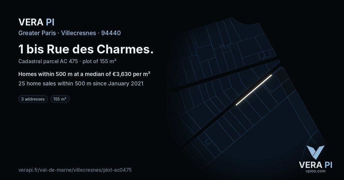 1 bis Rue des Charmes, Villecresnes at night – the plot lit, the parcels around coloured by the prices near them