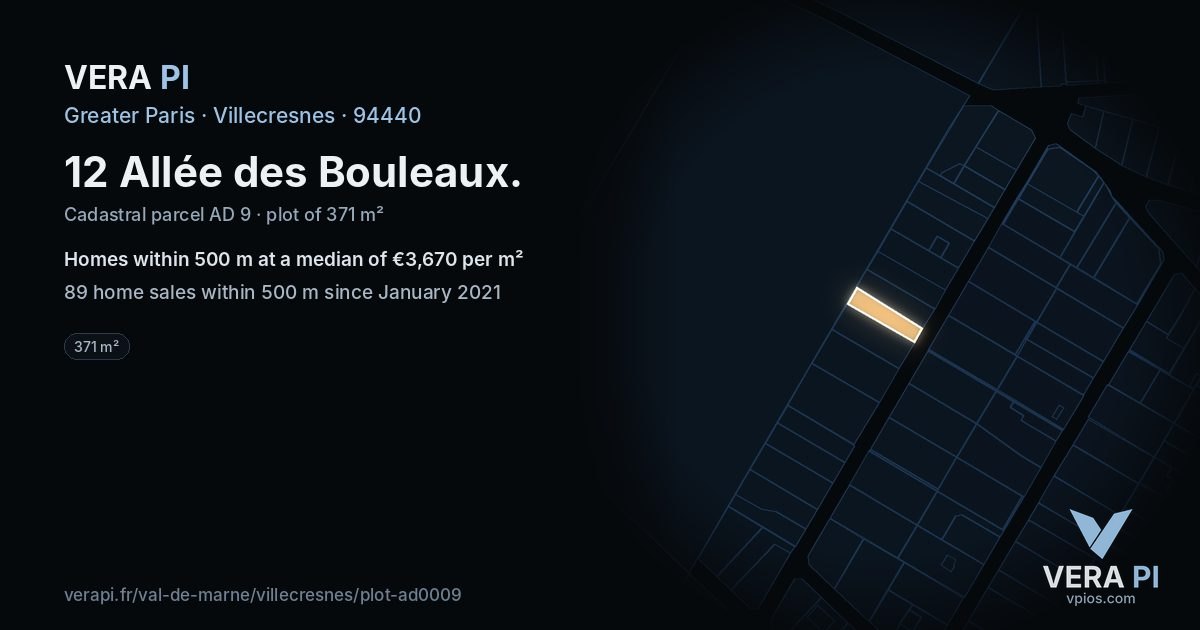 12 Allée des Bouleaux, Villecresnes at night – the plot lit, the parcels around coloured by the prices near them