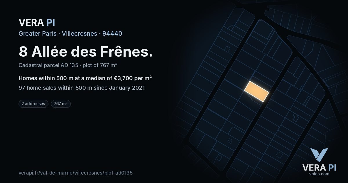 8 Allée des Frênes, Villecresnes at night – the plot lit, the parcels around coloured by the prices near them