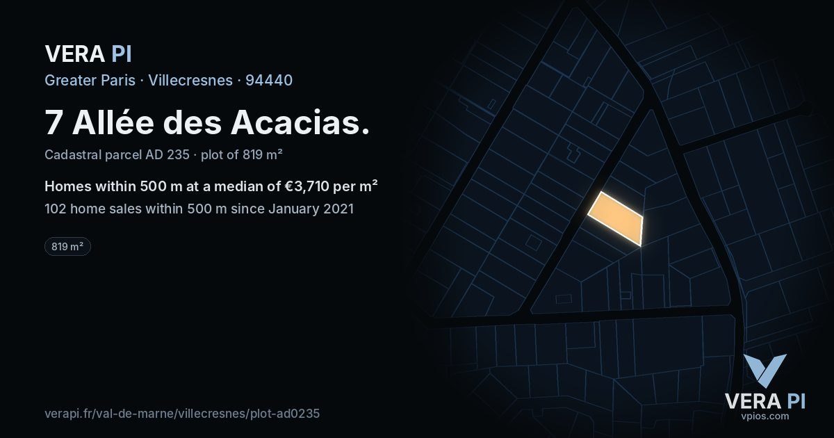 7 Allée des Acacias, Villecresnes at night – the plot lit, the parcels around coloured by the prices near them