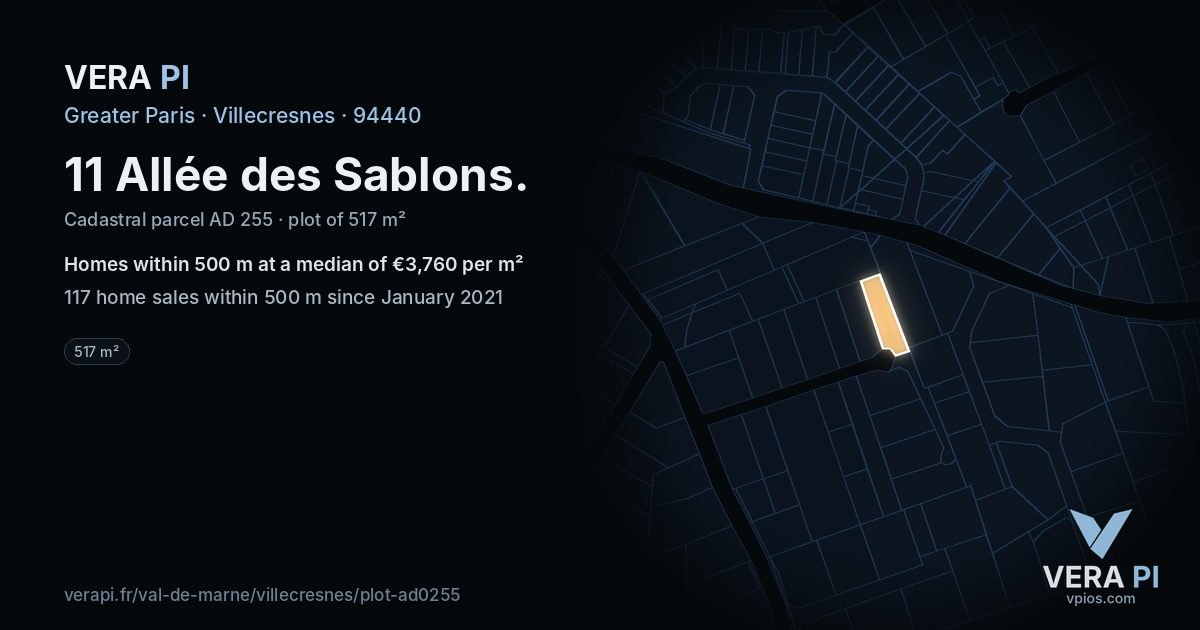 11 Allée des Sablons, Villecresnes at night – the plot lit, the parcels around coloured by the prices near them