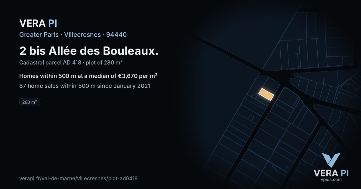 2 bis Allée des Bouleaux, Villecresnes at night – the plot lit, the parcels around coloured by the prices near them