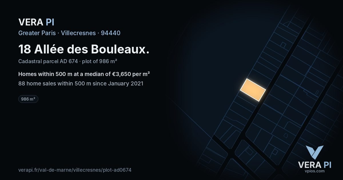 18 Allée des Bouleaux, Villecresnes at night – the plot lit, the parcels around coloured by the prices near them