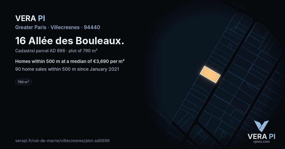 16 Allée des Bouleaux, Villecresnes at night – the plot lit, the parcels around coloured by the prices near them