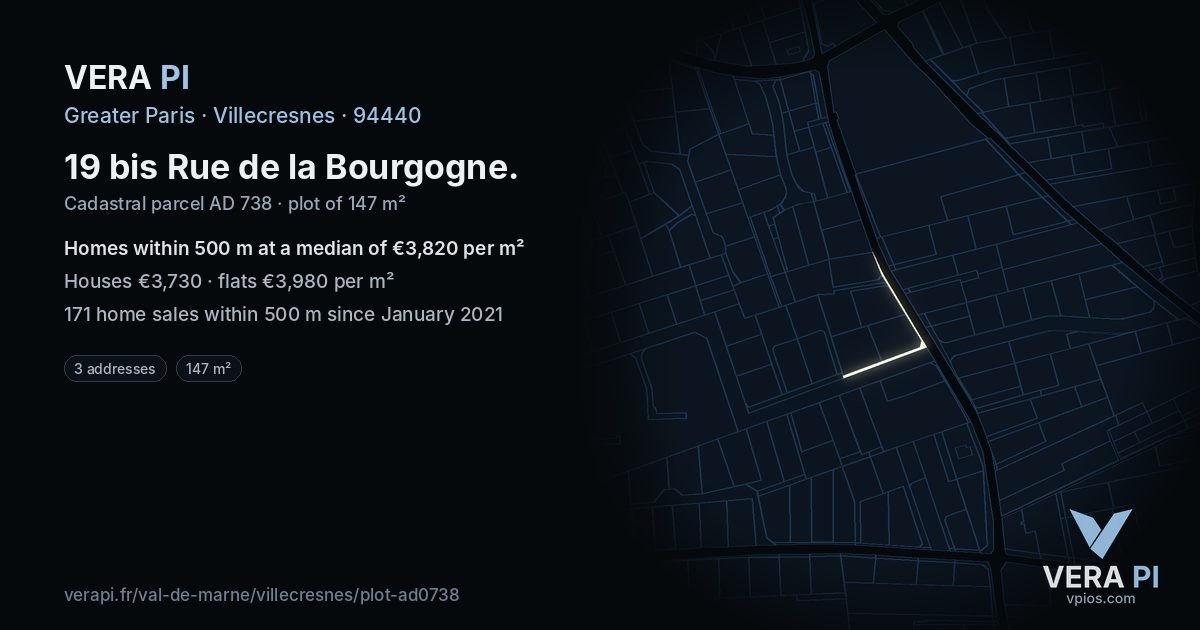 19 bis Rue de la Bourgogne, Villecresnes at night – the plot lit, the parcels around coloured by the prices near them
