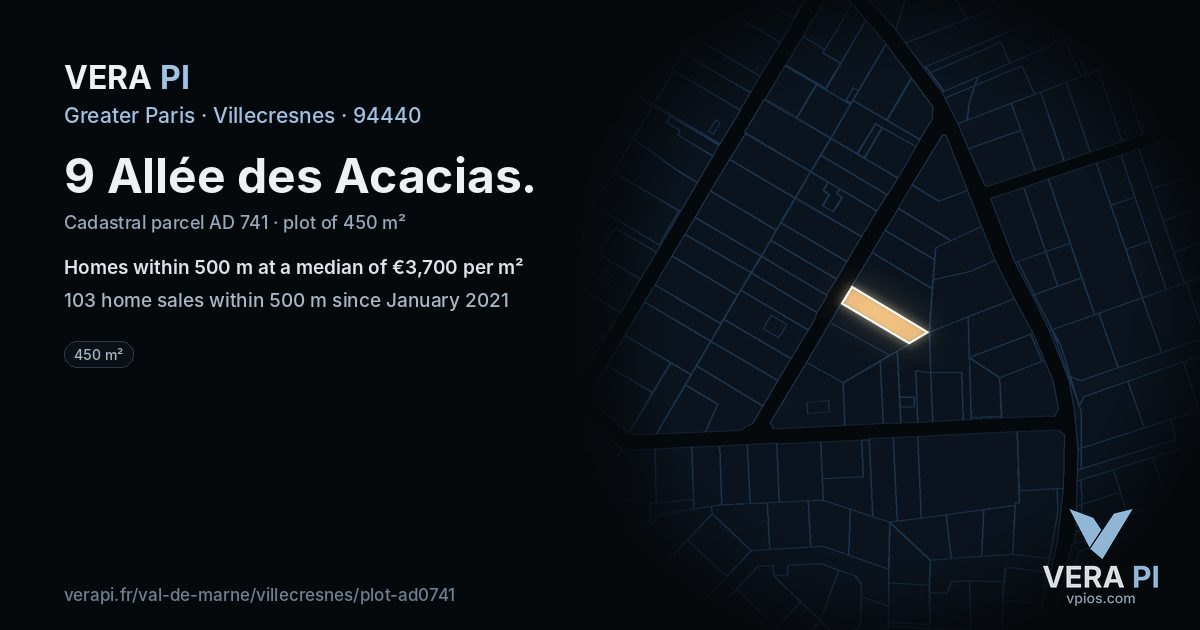 9 Allée des Acacias, Villecresnes at night – the plot lit, the parcels around coloured by the prices near them