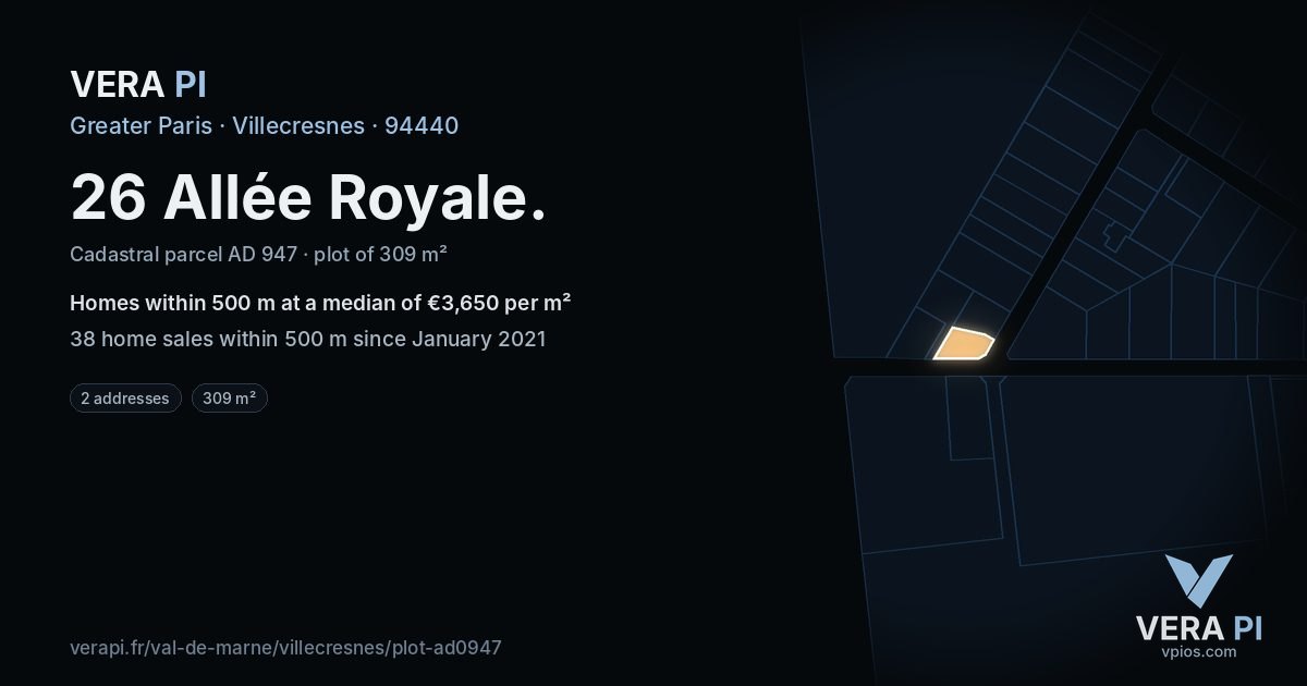 26 Allée Royale, Villecresnes at night – the plot lit, the parcels around coloured by the prices near them