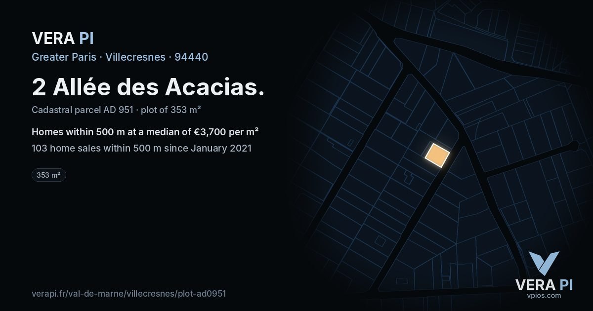 2 Allée des Acacias, Villecresnes at night – the plot lit, the parcels around coloured by the prices near them