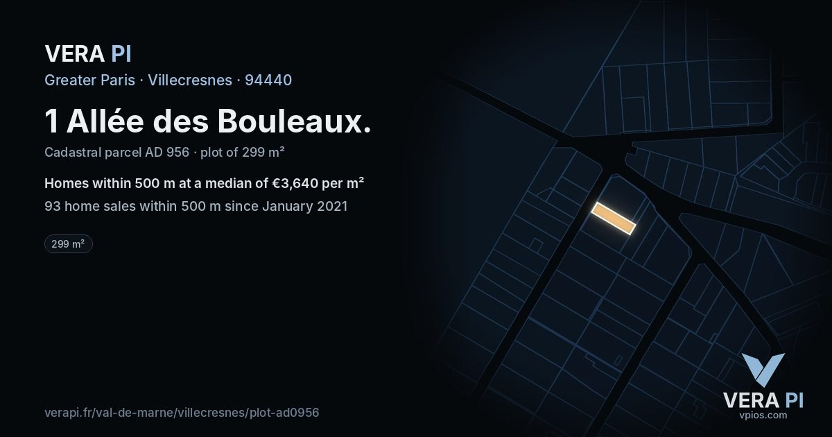 1 Allée des Bouleaux, Villecresnes at night – the plot lit, the parcels around coloured by the prices near them