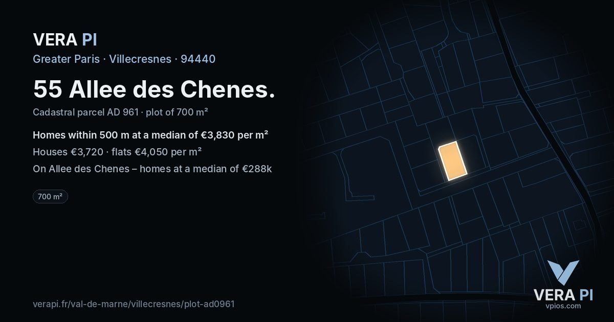 55 Allee des Chenes, Villecresnes at night – the plot lit, the parcels around coloured by the prices near them