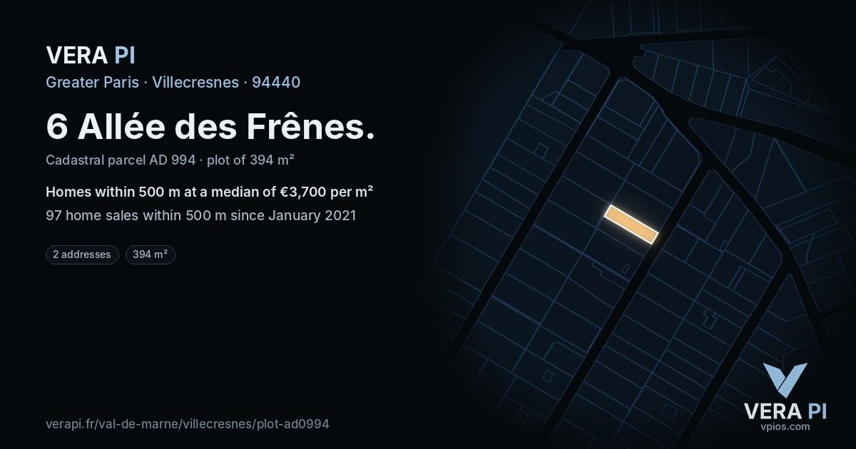 6 Allée des Frênes, Villecresnes at night – the plot lit, the parcels around coloured by the prices near them