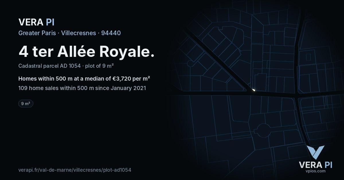 4 ter Allée Royale, Villecresnes at night – the plot lit, the parcels around coloured by the prices near them
