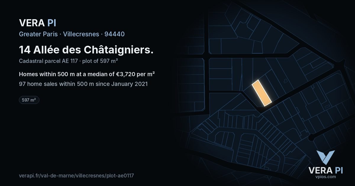 14 Allée des Châtaigniers, Villecresnes at night – the plot lit, the parcels around coloured by the prices near them