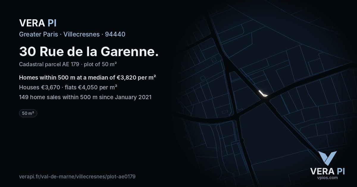 30 Rue de la Garenne, Villecresnes at night – the plot lit, the parcels around coloured by the prices near them