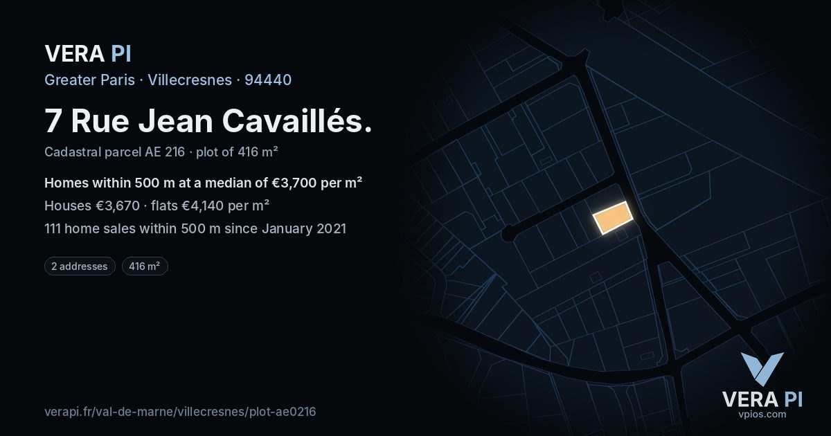 7 Rue Jean Cavaillés, Villecresnes at night – the plot lit, the parcels around coloured by the prices near them