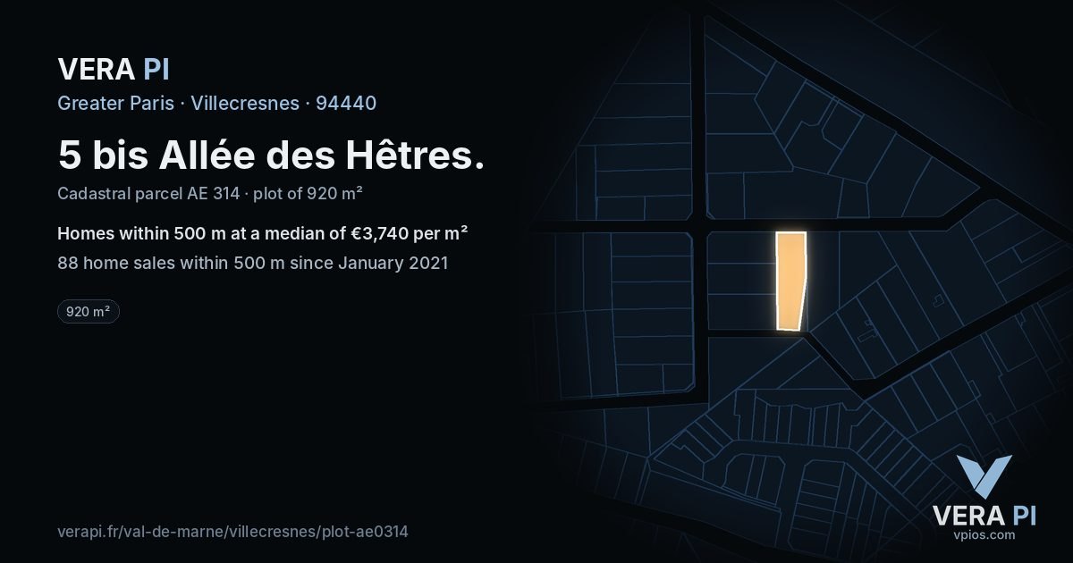 5 bis Allée des Hêtres, Villecresnes at night – the plot lit, the parcels around coloured by the prices near them