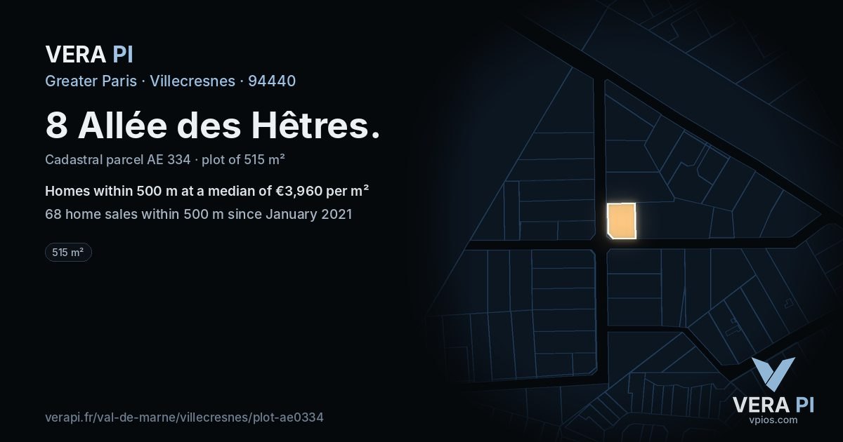 8 Allée des Hêtres, Villecresnes at night – the plot lit, the parcels around coloured by the prices near them