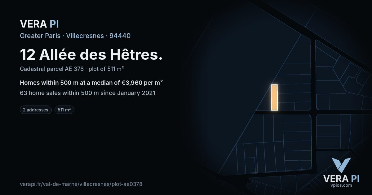 12 Allée des Hêtres, Villecresnes at night – the plot lit, the parcels around coloured by the prices near them