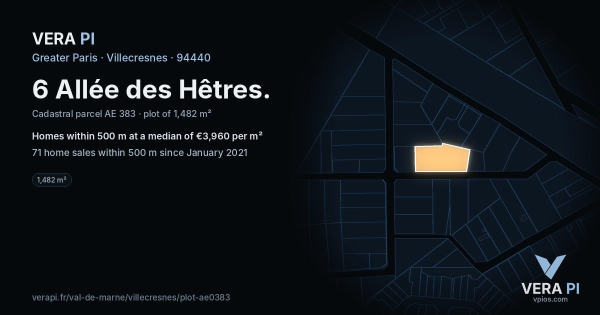 6 Allée des Hêtres, Villecresnes at night – the plot lit, the parcels around coloured by the prices near them