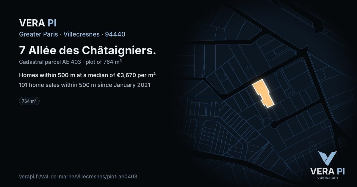 7 Allée des Châtaigniers, Villecresnes at night – the plot lit, the parcels around coloured by the prices near them
