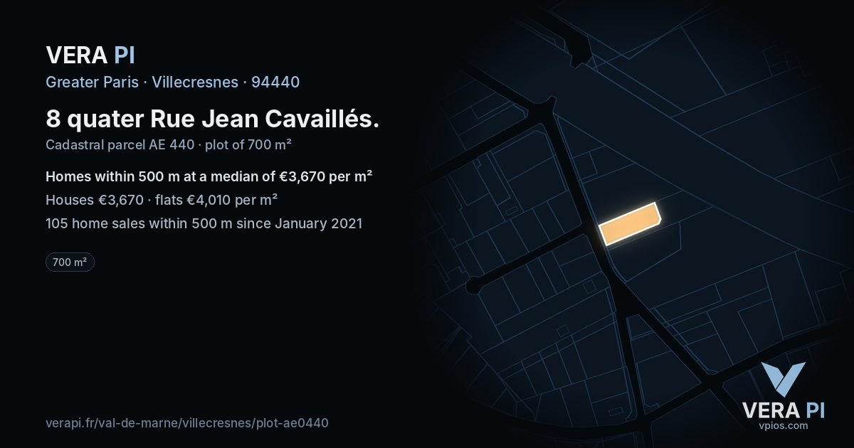 8 quater Rue Jean Cavaillés, Villecresnes at night – the plot lit, the parcels around coloured by the prices near them