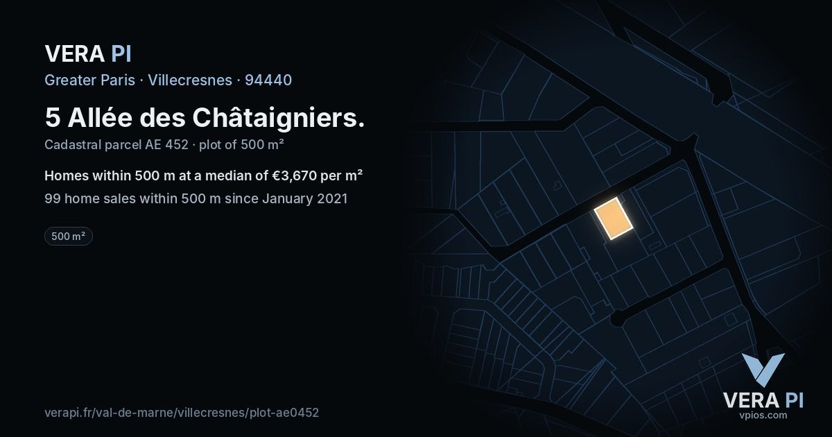 5 Allée des Châtaigniers, Villecresnes at night – the plot lit, the parcels around coloured by the prices near them