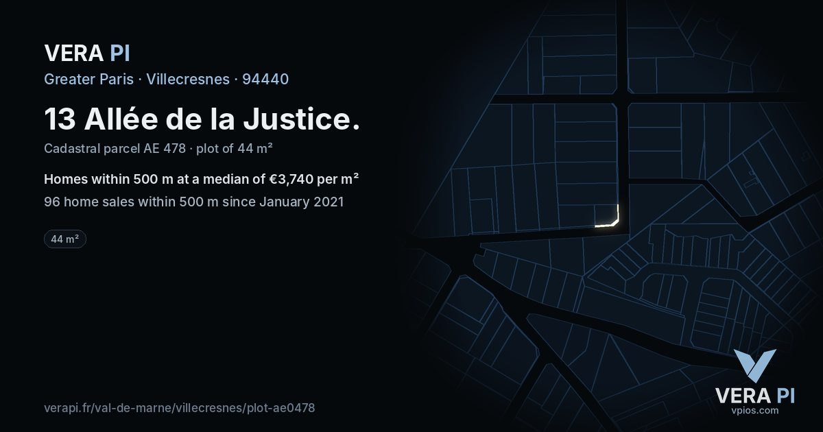 13 Allée de la Justice, Villecresnes at night – the plot lit, the parcels around coloured by the prices near them