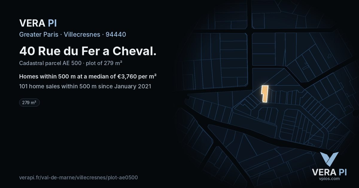 40 Rue du Fer a Cheval, Villecresnes at night – the plot lit, the parcels around coloured by the prices near them