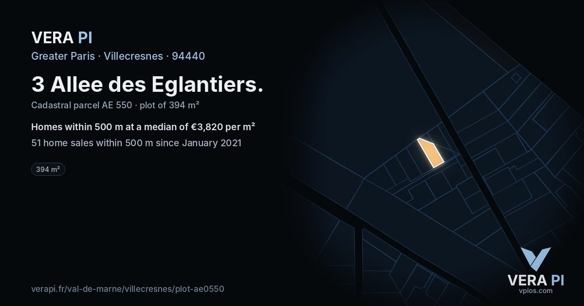 3 Allee des Eglantiers, Villecresnes at night – the plot lit, the parcels around coloured by the prices near them