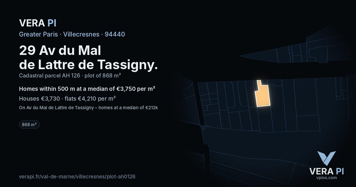 29 Av du Mal de Lattre de Tassigny, Villecresnes at night – the plot lit, the parcels around coloured by the prices near them