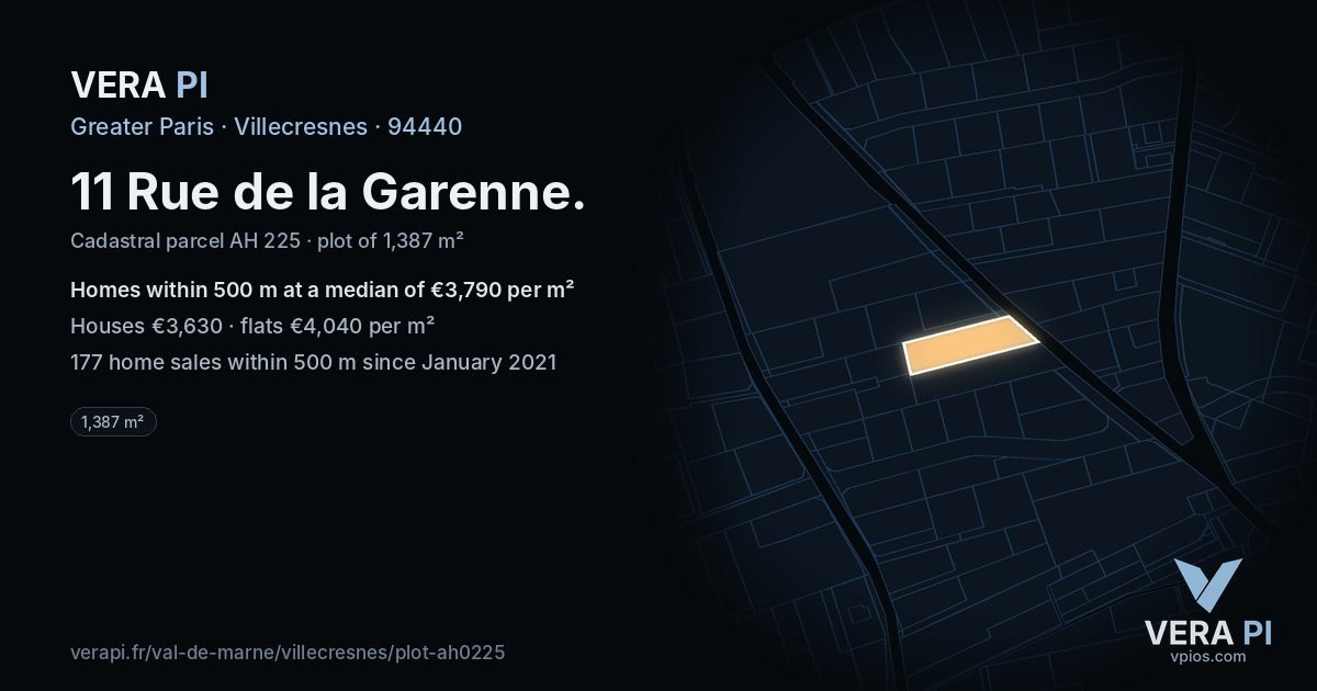 11 Rue de la Garenne, Villecresnes at night – the plot lit, the parcels around coloured by the prices near them
