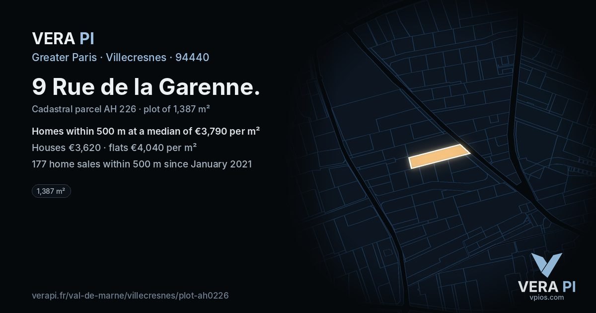 9 Rue de la Garenne, Villecresnes at night – the plot lit, the parcels around coloured by the prices near them