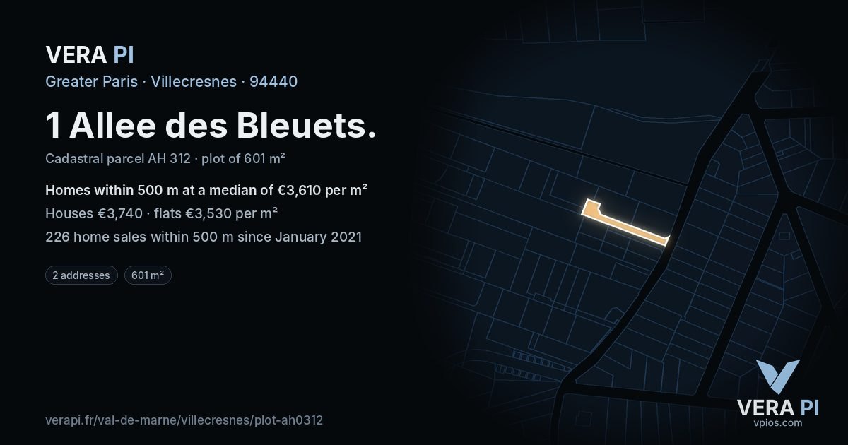 1 Allee des Bleuets, Villecresnes at night – the plot lit, the parcels around coloured by the prices near them