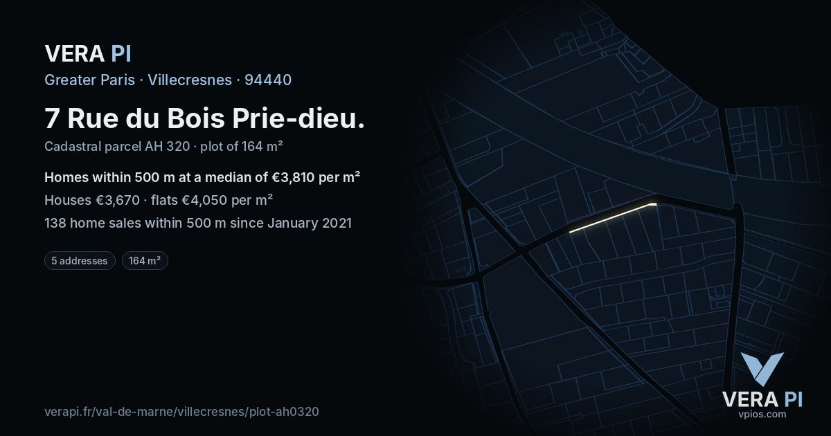 7 Rue du Bois Prie-dieu, Villecresnes at night – the plot lit, the parcels around coloured by the prices near them