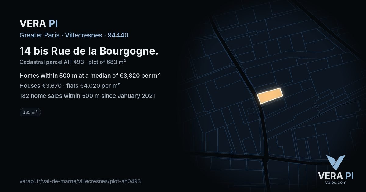 14 bis Rue de la Bourgogne, Villecresnes at night – the plot lit, the parcels around coloured by the prices near them