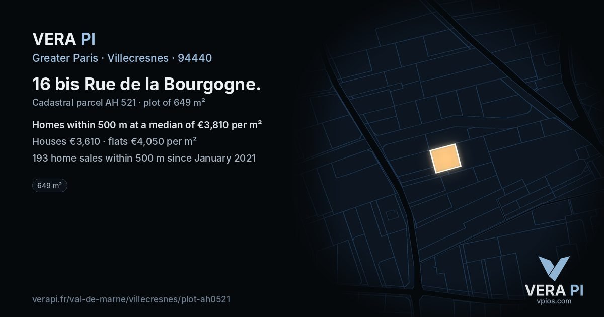 16 bis Rue de la Bourgogne, Villecresnes at night – the plot lit, the parcels around coloured by the prices near them