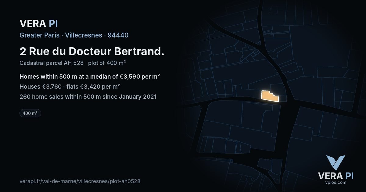 2 Rue du Docteur Bertrand, Villecresnes at night – the plot lit, the parcels around coloured by the prices near them