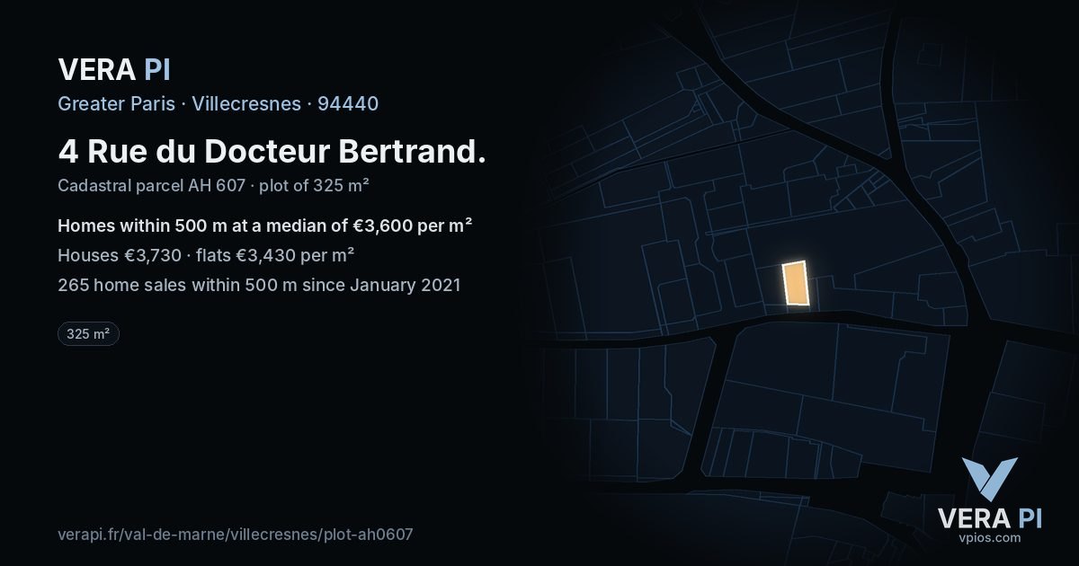 4 Rue du Docteur Bertrand, Villecresnes at night – the plot lit, the parcels around coloured by the prices near them