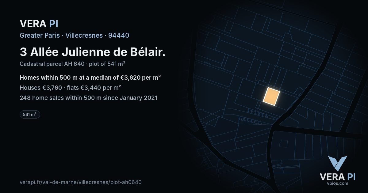 3 Allée Julienne de Bélair, Villecresnes at night – the plot lit, the parcels around coloured by the prices near them
