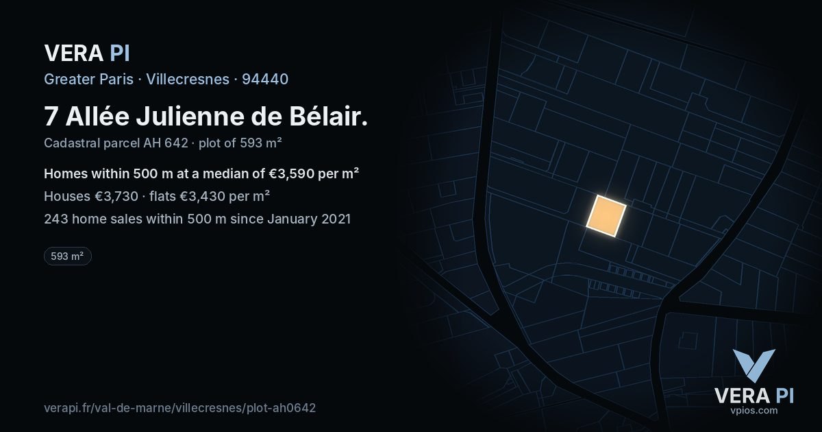7 Allée Julienne de Bélair, Villecresnes at night – the plot lit, the parcels around coloured by the prices near them