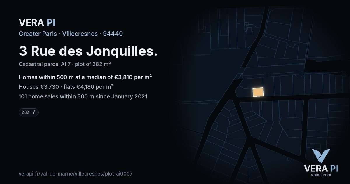 3 Rue des Jonquilles, Villecresnes at night – the plot lit, the parcels around coloured by the prices near them